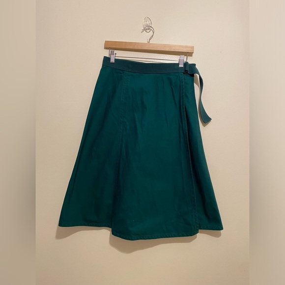 Uniqlo Dresses & Skirts - Uniqlo Dark Green A-Line Wrap Skirt. Size 6